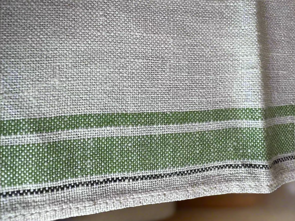 🌿 Vintage Mid Century Green Border Napkins – Set of 6, 12" x 12"