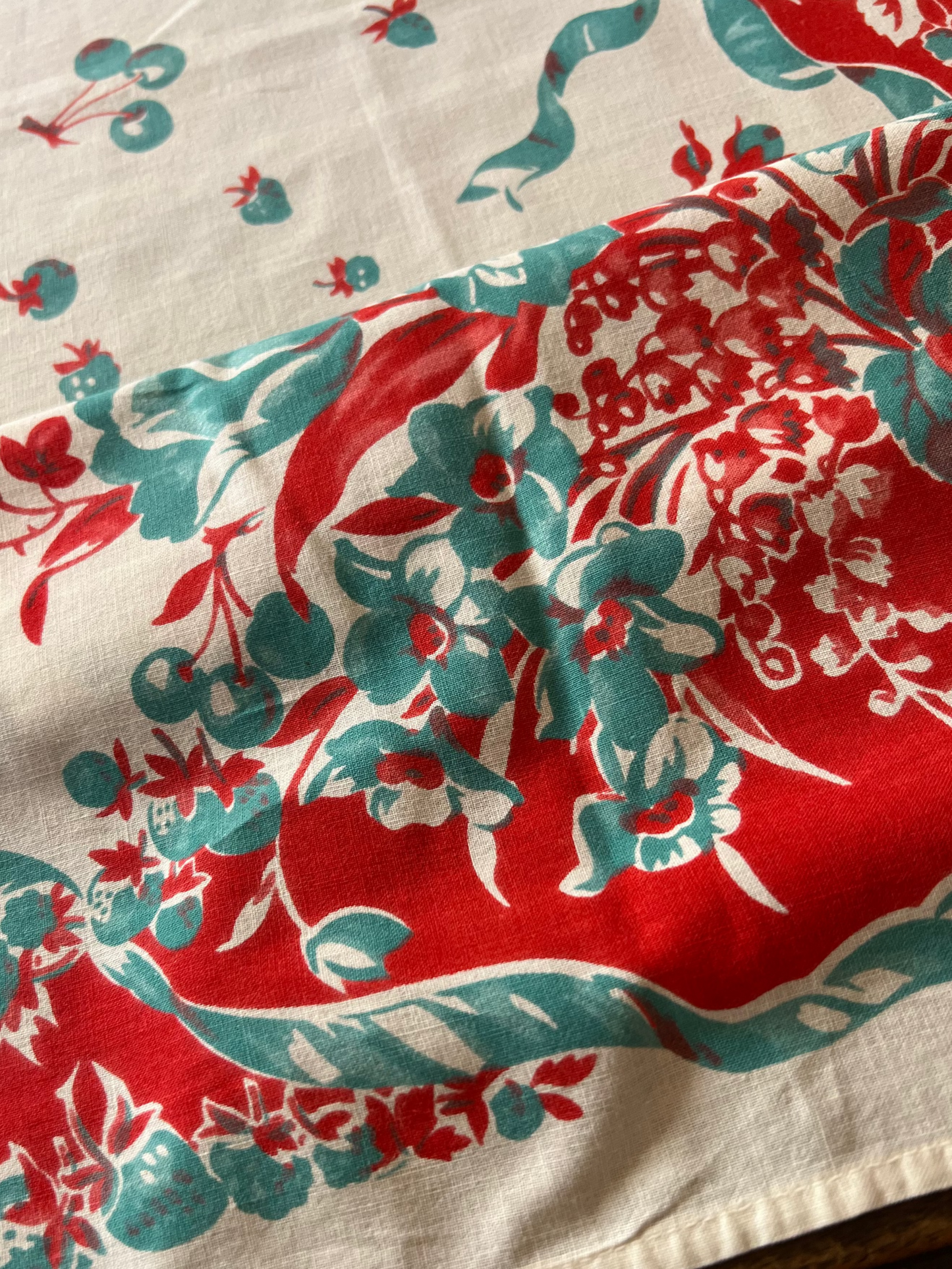 πΌ Awesome Vintage Mid-Century Kitchen Tablecloth π Retro Charm & Style ποΈ