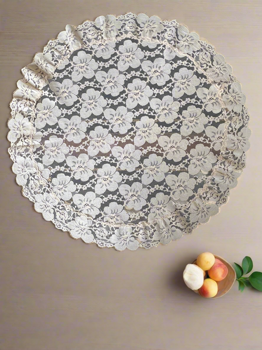 🌸 Beautiful Vintage Antique Lace Table Runner 🍑 Round Design 🕊️