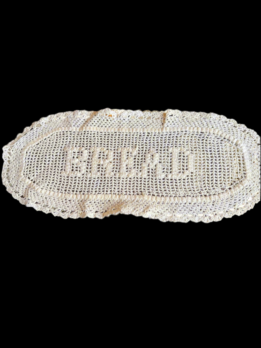 🍞 Vintage Antique Crocheted Doily – “Bread” Design, 15" x 10"