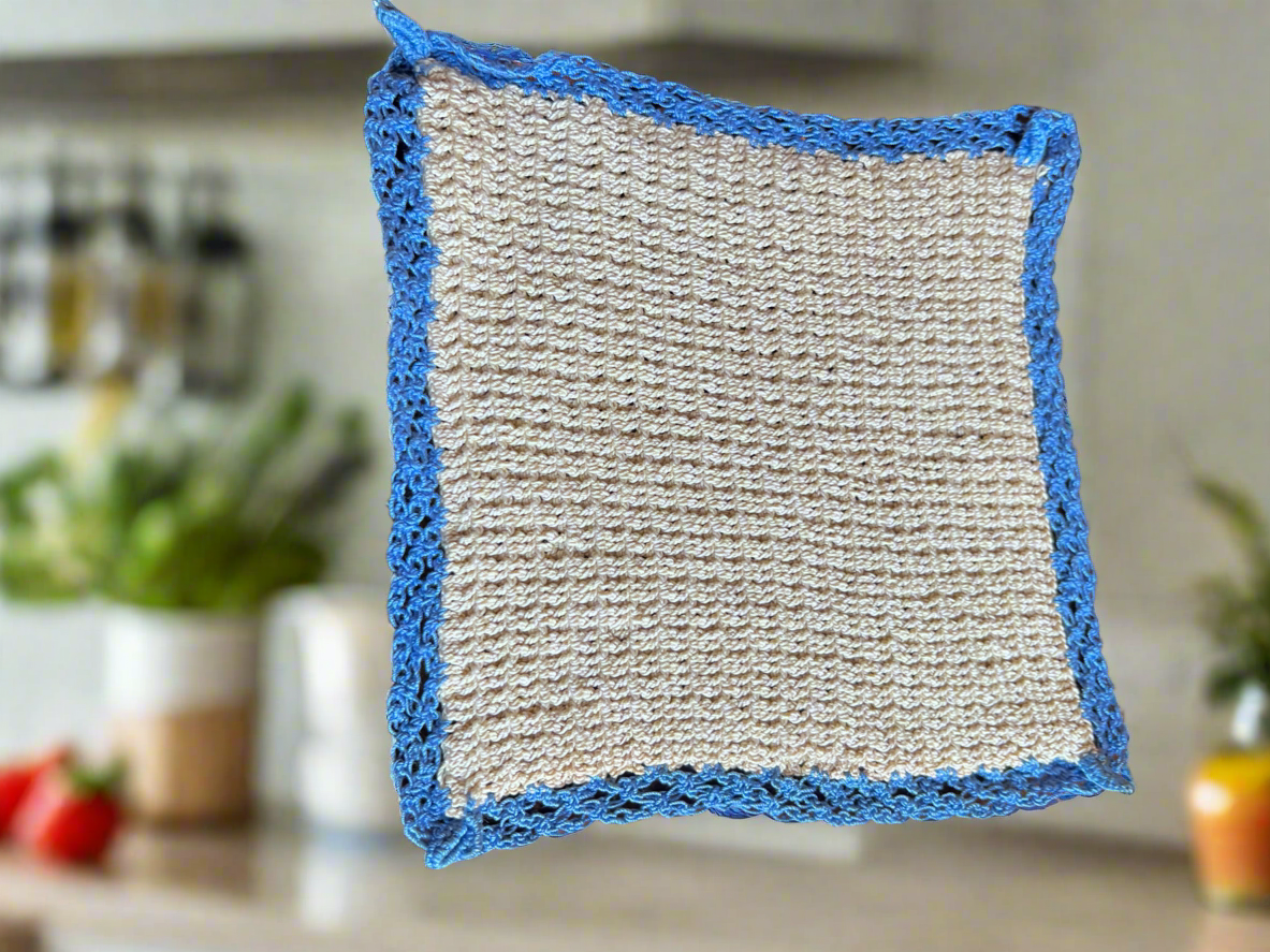 🍳 Vintage Crocheted Potholder – Tan and Blue, 8" x 8"