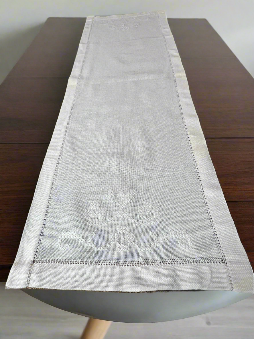 🧺 Antique Vintage Basket Weave Linen Table Runner 🌸 Cross-Stitch Design 🌿