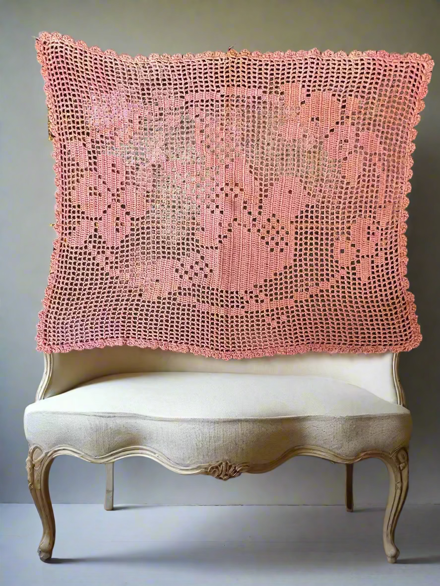 🕊️ Vintage Crocheted Antimacassar – Pink with Bird Design 🌸